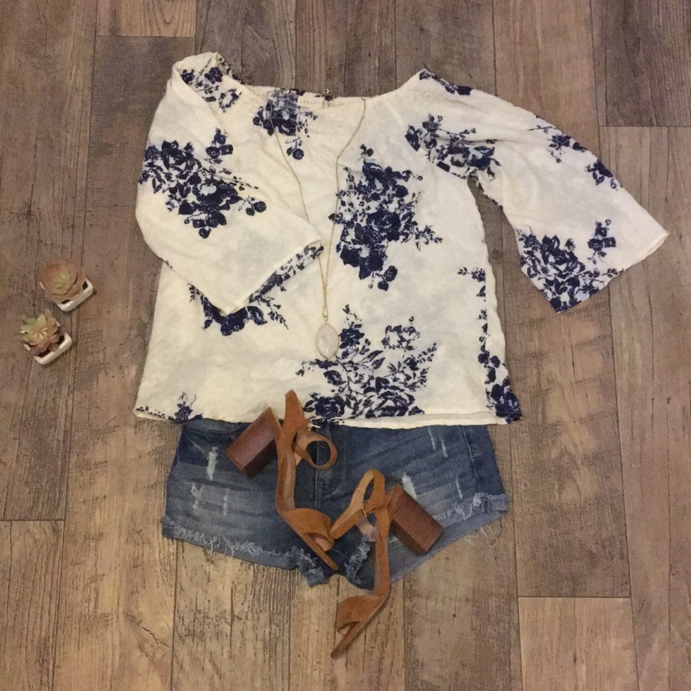 Love Stitch off the shoulder flower print top